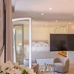 Le Semiramis L & Views L Shellter אורחן *
