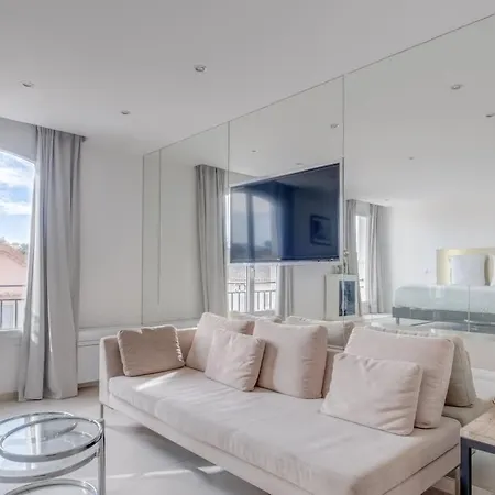 Centre De Apartment *